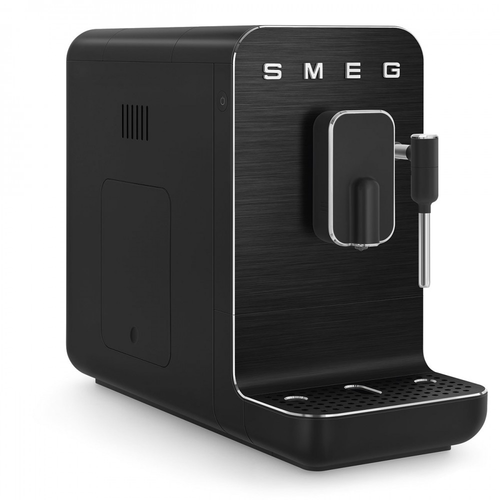 Автоматическая кофемашина SMEG BCC02FBMEU Full Black Edition Черный матовый  купить в фирменном магазине SMEG